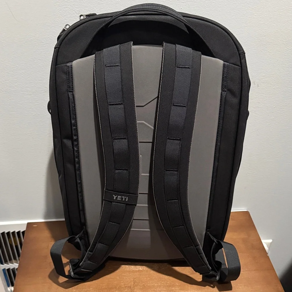 Yeti Crossroads 35L Backpack - Black - Picture 3 of 10